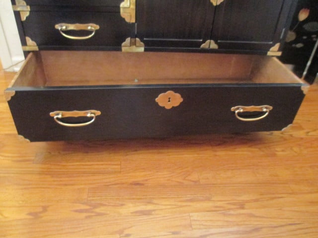 Century Furniture of Distinction Chinoiserie Style Server Chest with Brass Accents - 8