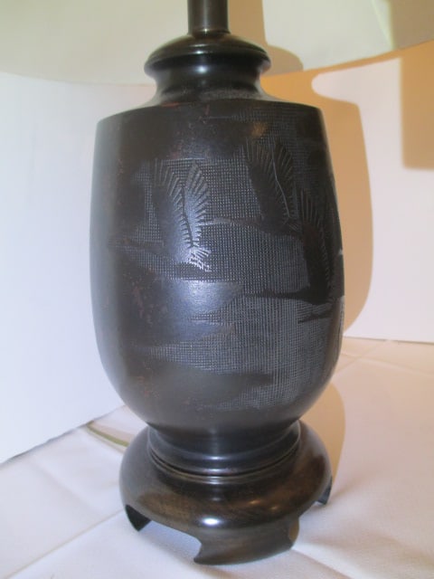 Frederick Cooper Bronze Metal Chinoiserie Style Etched Cranes in Flight Table Lamp - 2