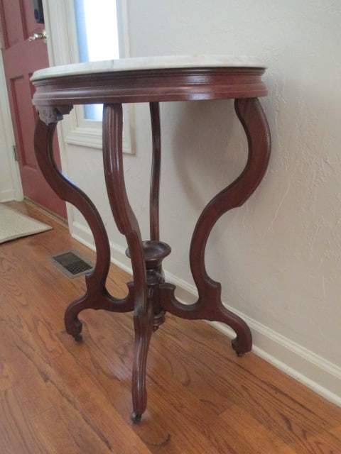 Victorian Eastlake Oval Marble Top Side Table - 3