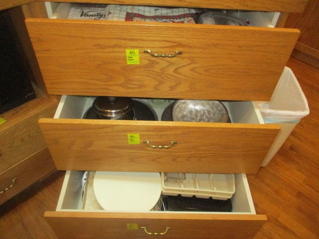 Contents of Kitchen Cabinets and Drawers-Bakeware, Glassware, Pots and Pans, (1 of 10)
