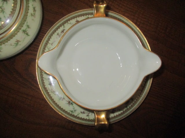 Haviland & Co. Limoges France "Yale" Fine China Creamer, Sugar Bowl and Sauce Boat - 8