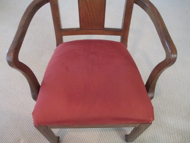 Davis Cabinet Co. Dining Table Set - 17