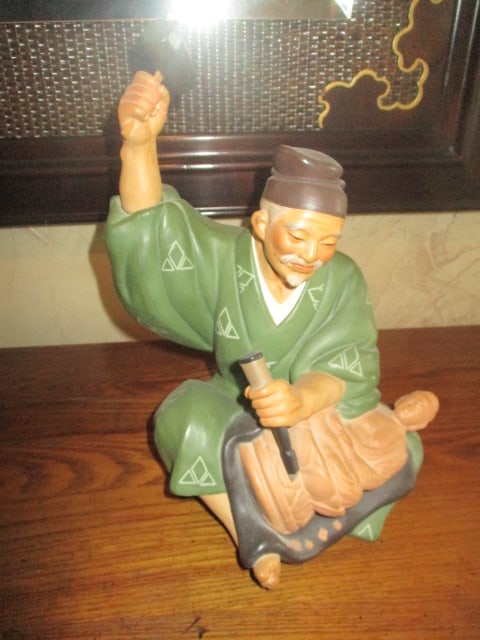 Vintage Japanese Hakata Urasaki "The Woodcarver" Doll: 11"h 