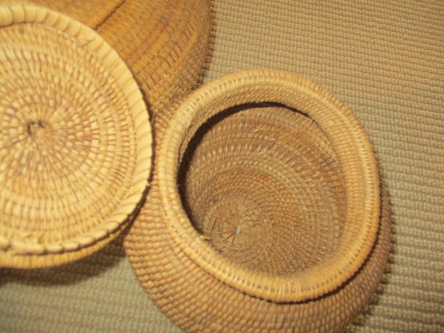 Three Lidded Woven Coil Baskets - 7