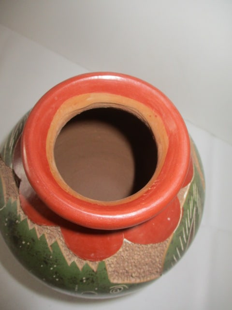 Handmade Folk Art Costa Rican Chorotega Pottery Vase with Carved Lizard - 3