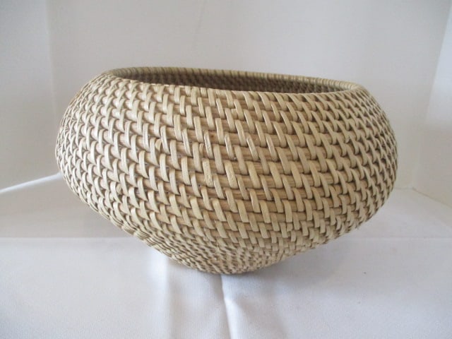 Woven Coiled Basket (1 of 4)