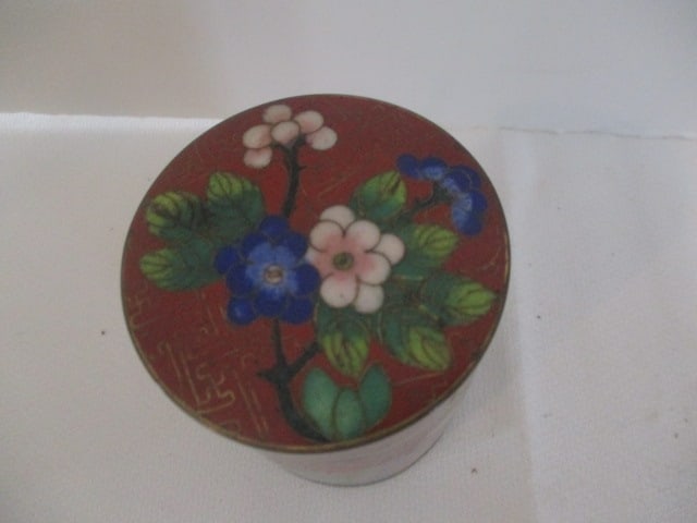 Vintage Cloisonne 3 Piece Cigarette Box , Match Box Cover and Ashtray - 6