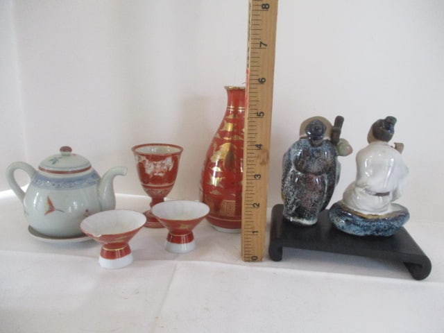 Japanese Sake Set, Mud Figures, Porcelain Miniature Teapot, etc. - 11