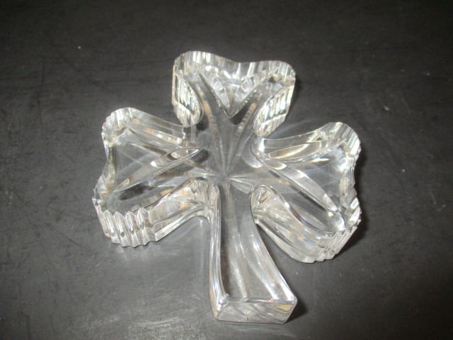 Waterford Crystal Four Leaf Clover Paperweight: 4"w 