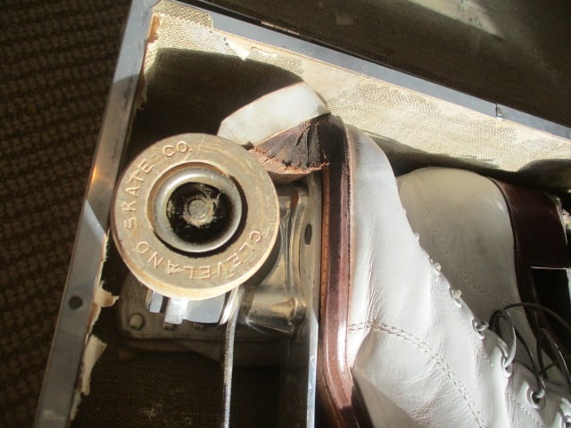 Pair of Vintage Gloria Nord Model No. 200 Ladies Size 6 Leather Boot Roller Skates - 2