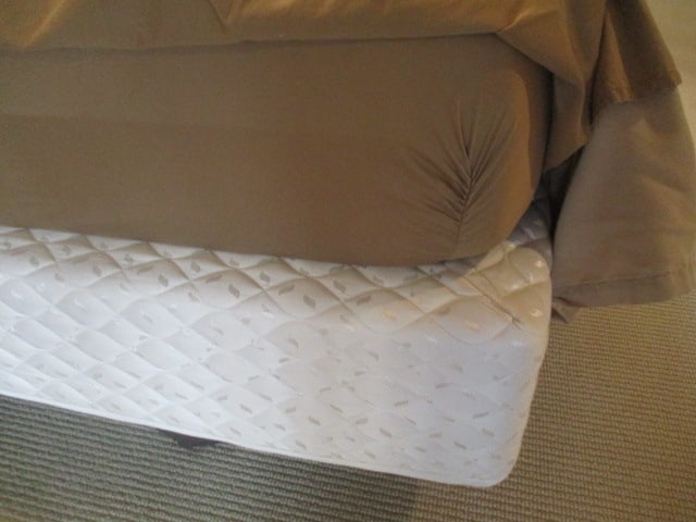 King Size Sleep Number 360 Smart Adjustable Bed with Remote - 2