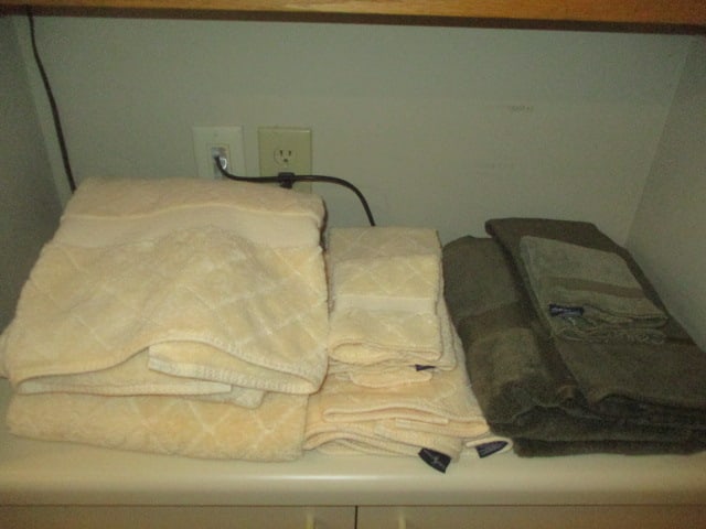 Nice Ralph Lauren Bath Towels, Hand Towels and Wash Cloths: . 