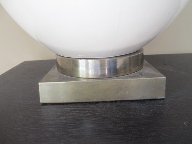 White Porcelain Vase Table Lamp - 3