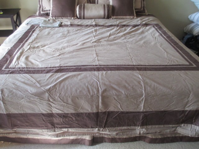 Spa Collection King Size Duvet Bedding Set with Accent Pillows - 3