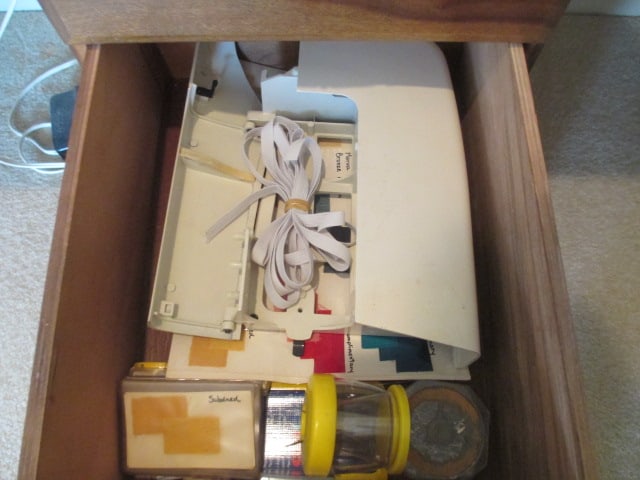 Necchi 544 Sewing Machine in Wood Sewing Cabinet - 11