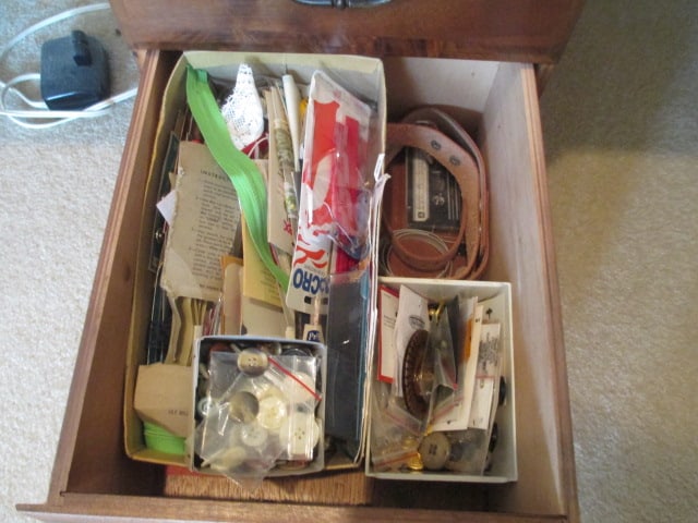 Necchi 544 Sewing Machine in Wood Sewing Cabinet - 12