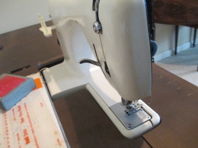 Necchi 544 Sewing Machine in Wood Sewing Cabinet - 3