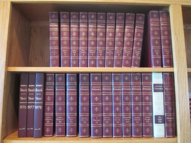 1970's "Encyclopedia Britannica" Set and Year Book Supplements: Bring boxes, Local Pickup Only 