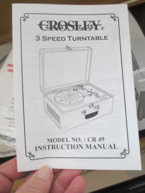 Like New Crosley Turntable with Built-In Speaker - 3