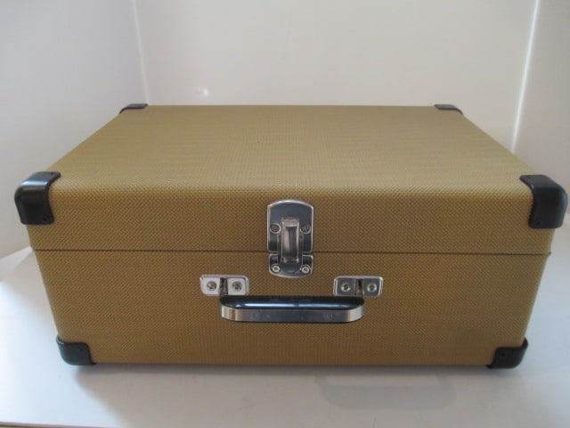 Like New Crosley Turntable with Built-In Speaker - 7