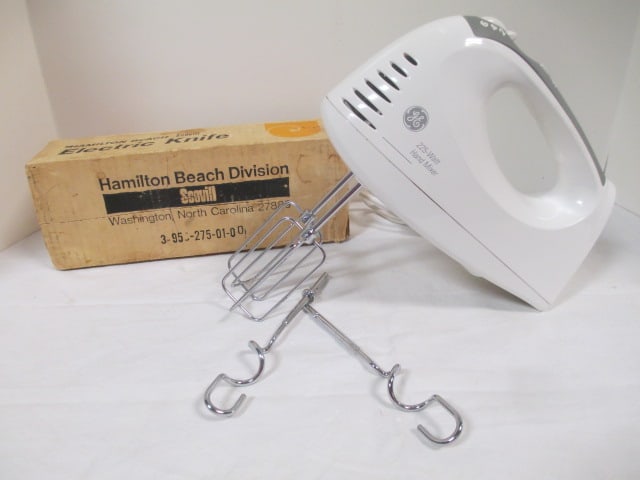 GE 255W Handmixer & Hamilton Beach Electric Knife (1 of 7)