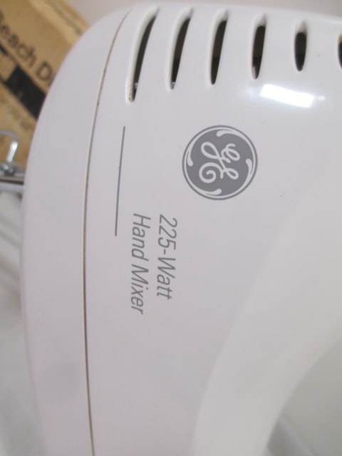 GE 255W Handmixer & Hamilton Beach Electric Knife - 2