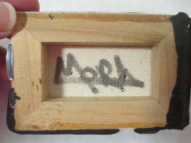 Mora Abstract Raised Art Pieces (Lot of 2) in Red Bags - 3