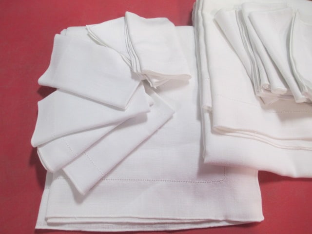 White Linen (Lot of 2) Tablecloths & 12 Matching Napkins - 3