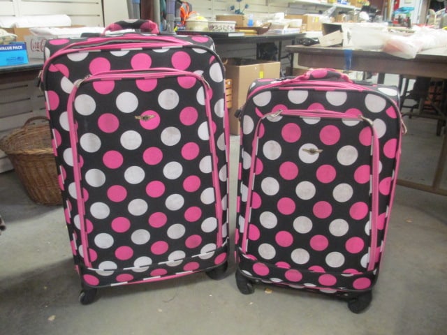 2 Pc Rockland Polka Dot Rolling Luggage Set: 28" & 30". Smaller Top handle broken