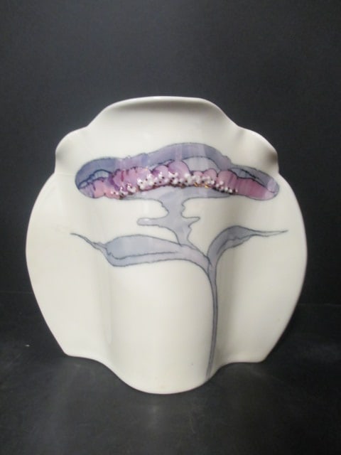 Scalloped Embellished Vase: 10 x 9. Hairline Crack 