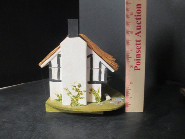 Pauline Ralph 'Old Curiosity Shop & Thatched Cottage Music Boxes - 4