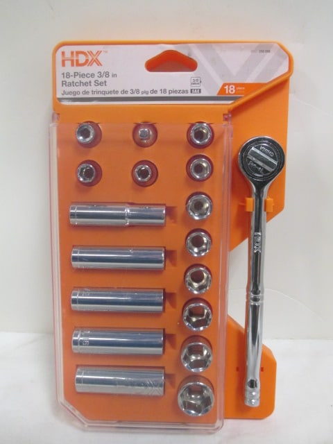HDX 18 PC 3/8" Ratchet Set (New): .