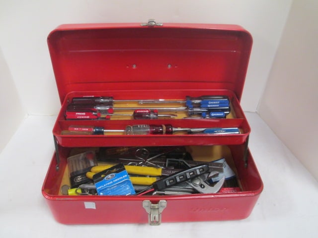 Union Red Metal Tool Box w/contents (1 of 8)