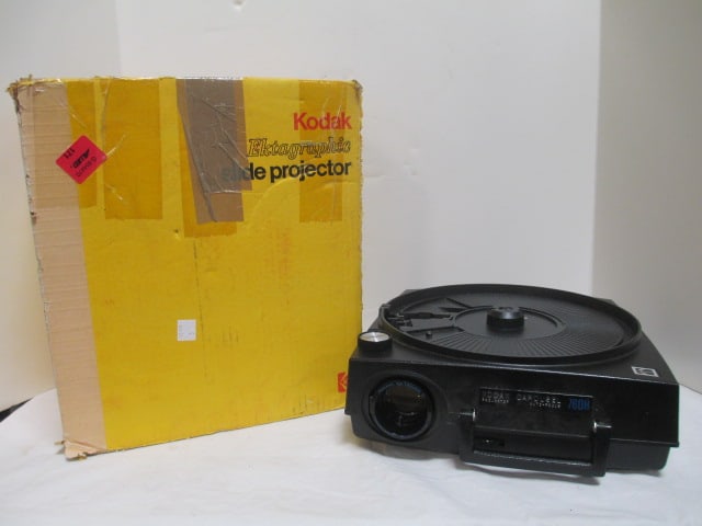 Kodak Ektagraphic Slide Projector in Box: . 