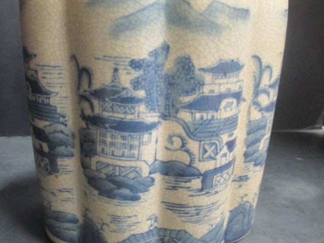 White Porcelain Landscape Scene Ginger Jar - 4