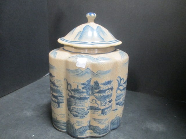 White Porcelain Landscape Scene Ginger Jar - 6