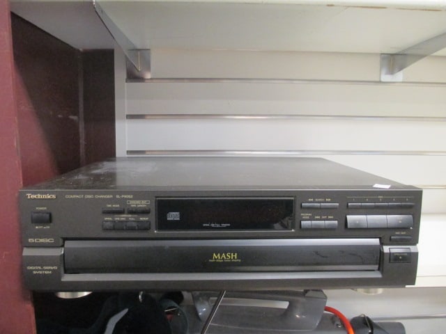 Technics Compact Disc Changer Model SL P9062: No Remote