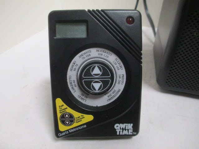 Sony Dream Machine, Sharp Alarm Clock, Qwik Time Quartz - 2