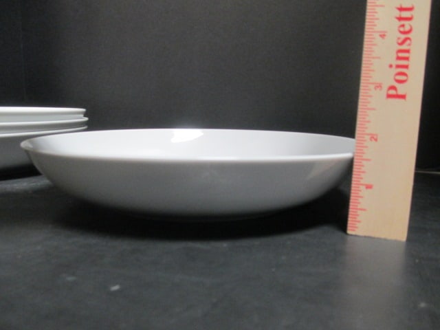 Hungary White Teapot & 4 (9") Pasta Bowls - 7