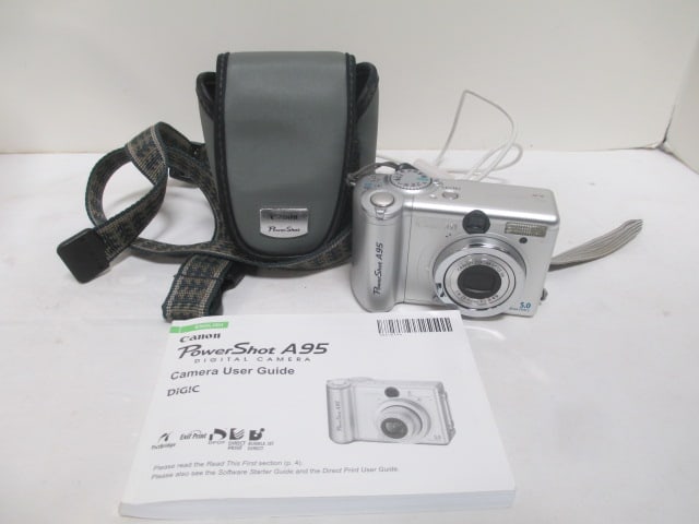 Canon Powershot Digital Camera: . 