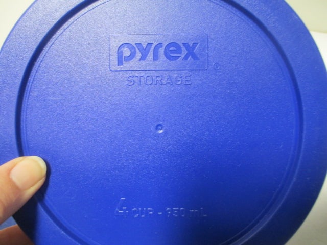 Pyrex Portables Carrier w/Pyrex Casserole & Pyrex Bowl - 3