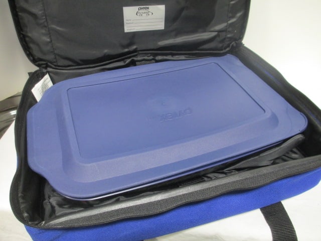Pyrex Portables Carrier w/Pyrex Casserole & Pyrex Bowl - 6