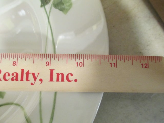 Mikasa 'Optima' Dinnerware (19 PC) - 5