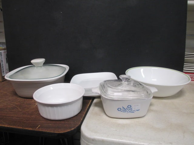 Casserole Dishes & Corelle Bowl & Plates: .