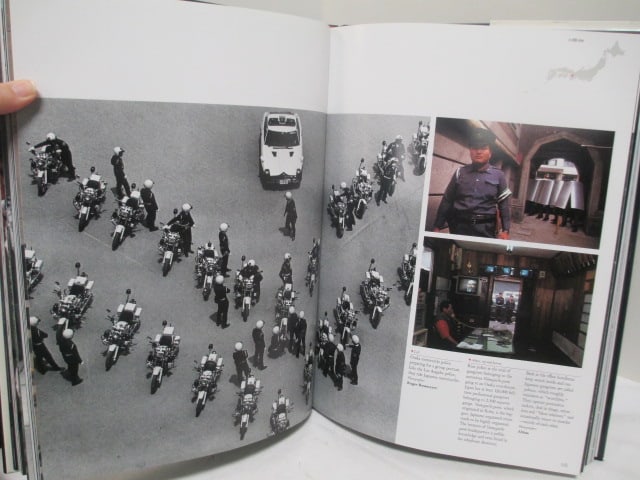 Coffee Table Book-A Day in the Life of Japan - 9