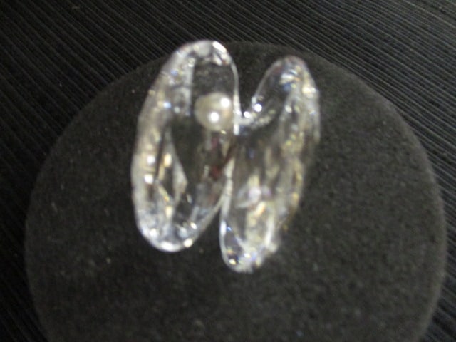 Swarovski Crystal Shell with Pearl Designed by Elka Huber in Original Box - 2