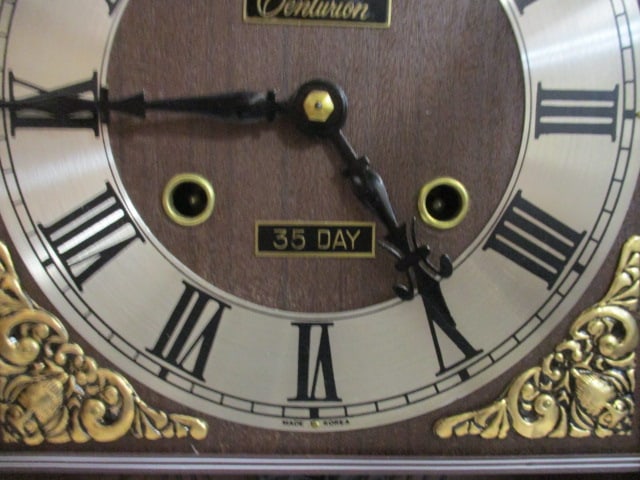 Vintage Centurion 35-Day Mantle Pendulum Clock with Key - 5