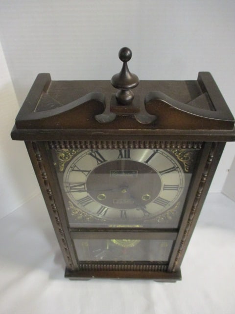 Vintage Centurion 35-Day Mantle Pendulum Clock with Key - 9