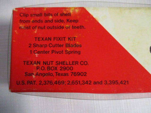 2 Vintage Texan "York" Nut Shellers in Original Boxes and Vintage Pig Snout Cutter - 8