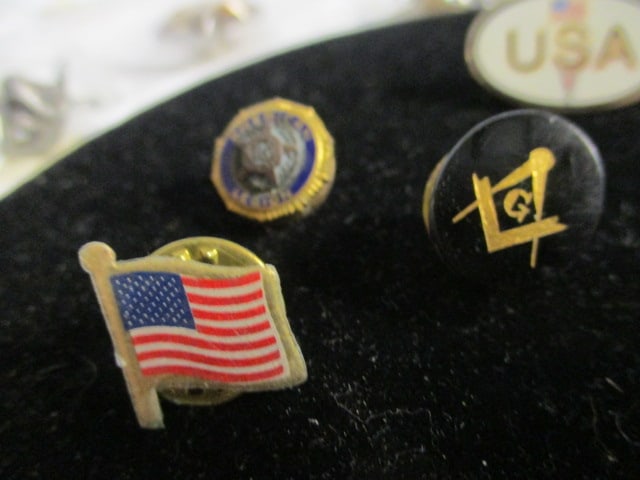 Lot of Vintage and Military Buttons, Pins, and Tie Tacks - 3